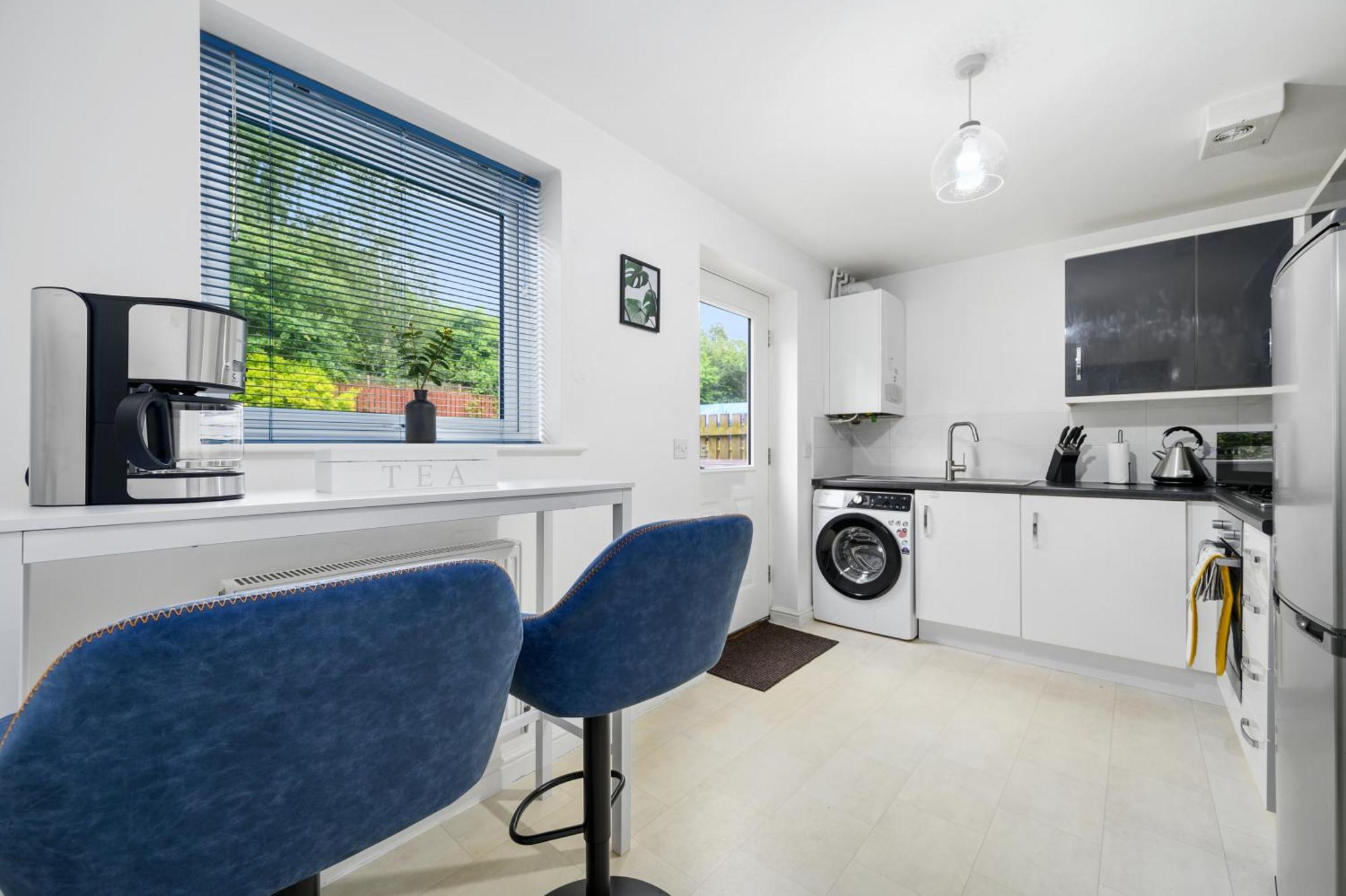 Lovely Manchester House , Quiet Neighborhood, 6Mins To Coop Live Arena, Etihad Stadium & City Centre With Wifi & Free Private Parking Exterior foto