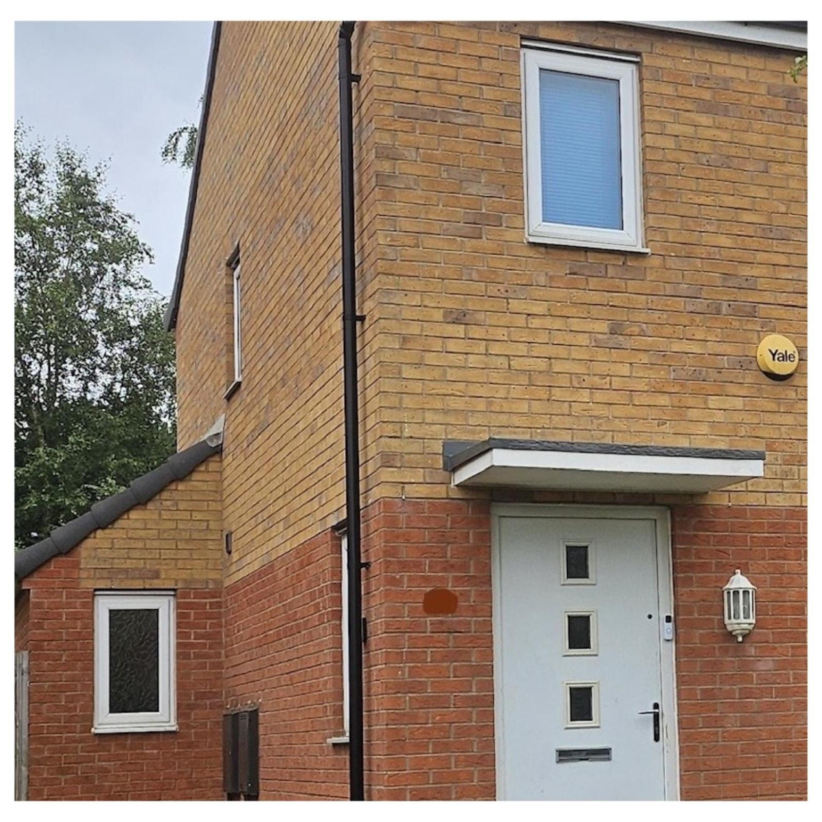 Lovely Manchester House , Quiet Neighborhood, 6Mins To Coop Live Arena, Etihad Stadium & City Centre With Wifi & Free Private Parking Exterior foto